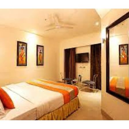 Hotel D Grand, Bareilly Eksteriør bilde
